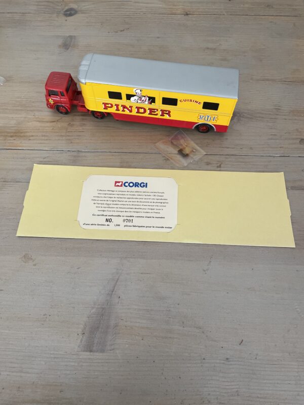 Bedford TK Fruehauf Trailer - Cuisine Pinder - Collection Héritage - Corgi