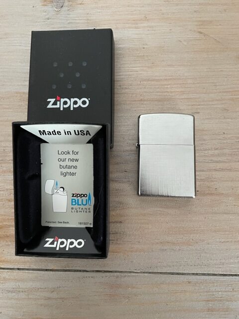 Ancien briquet zippo -