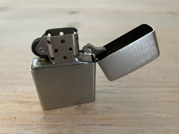 Ancien briquet zippo -