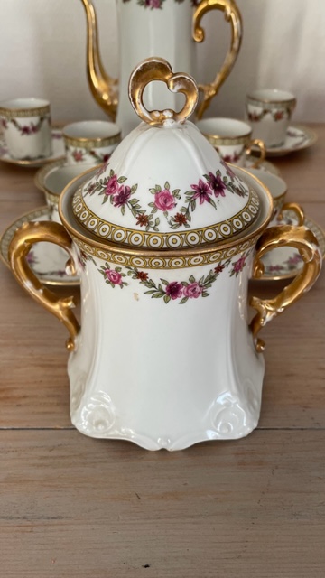 Ancien service à café - 1900 - Porcelaine de Limoges ancienne - Décors fleurs et branchages -