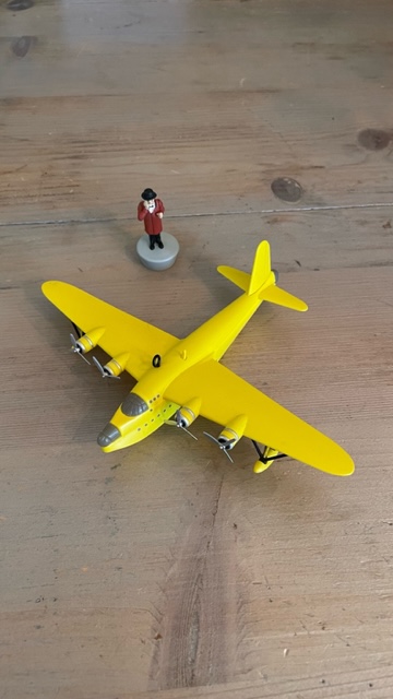 Tintin - L'Hydravion jaune - Les sept boules de Cristal - Figurine de Nestor - 1:250 -