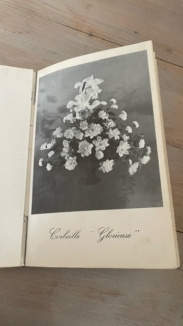 Rare catalogue de l'Institut de l'Art Floral Français sur les fleurs et le mariage - Années 50 -