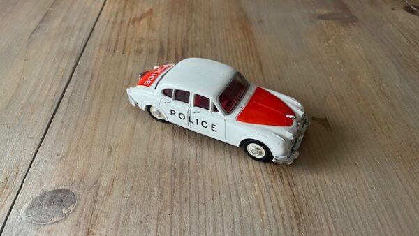 CORGI - Jaguar MK II Staffordshire police - 1/43 -