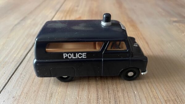 Corgi - Bedford Police 10/12 Cw1.van -