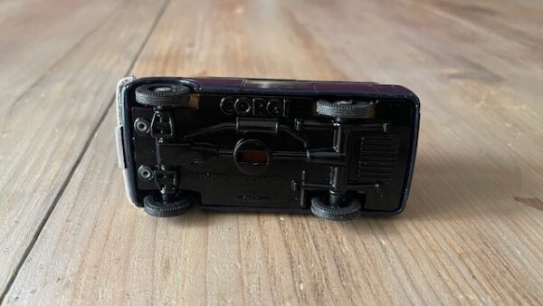 Corgi - Bedford Police 10/12 Cw1.van -