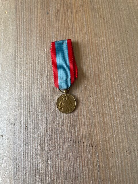 Médaille commémorative de l'Artois - Guerre 19141918 - France -